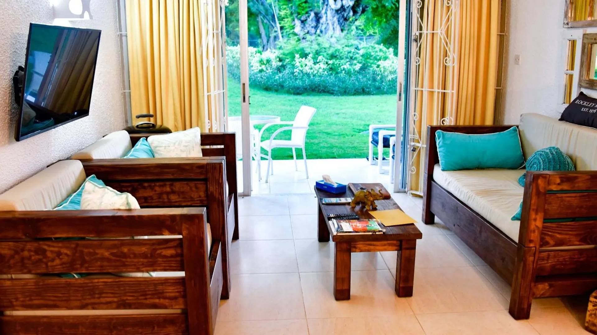 316 Moonshine Apartment Bridgetown
